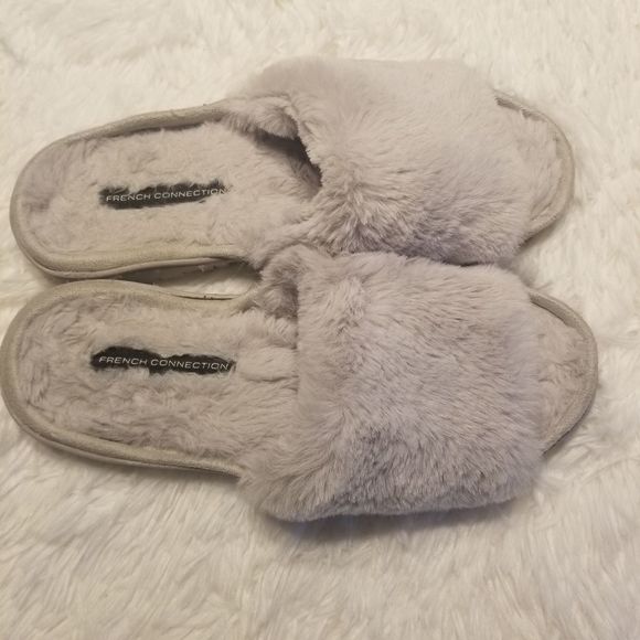 FRENCH CONNECTION fuzzy slides size M 7/8 - Picture 3 of 8